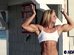 blond Muscle Physique chick Beach