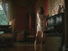 Jurk, Hakken, Ondergoed, Alleen