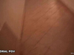 Lécher le cul, Gros seins, Sucer une bite, Brunette brune, En levrette, Fait maison, Léchez, Chatte