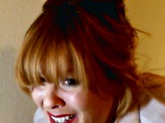 Lingerie, Rotschopf, Hintern versohlen, Unter dem rock