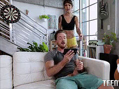 Amaterji, Zunanji izliv, Majhen, Resničnost, Najstnice