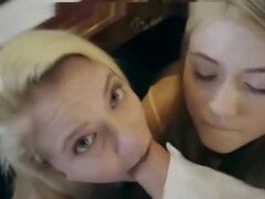 2 Cute Teens Blow