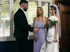 Arsch, Braunhaarige, Paar, Freundin, Behaart, Natürlichen titten, Piercing, Hochzeit