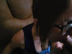 Amateur, Américain, Sucer une bite, Brunette brune, Pov