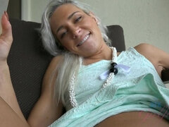 Amateur, Rubia, Mamada, Vestido, Pov, Afeitado, Fumando, Tetas