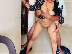 18 ans, Cul à la bouche, Gros cul, Grosse bite, Bisexuelle, Conversation vulgaire, Indienne, Chatte