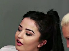 Amatéři, Kotě, Kuřba, Femdom, Honění, Běhna, Kuřba sání, Uniforma
