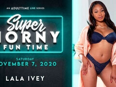 Amatéři, Velký zadek, Dildo, Ebenové, Prstění, Gaping, Sólo, Hračky