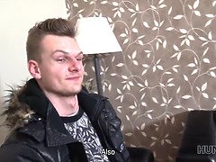 Hunt4k. hunter meets a lovely chick in prague and fucks
