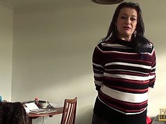Britisch, Braunhaarige, Geile alte tussi, Reif, Milf, Mutti, Realität, Stiefmutter