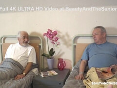 Szépség, Gesztenyebarna, Közelkép, Két férfi egy nő, Csupasz, Nuni, Tini, Begyek