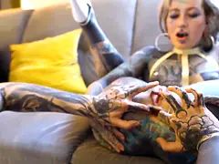 Zadok, Kuřba, Gotika, Výprask, Masturbácia, Piercing, Tetovanie, Hračky