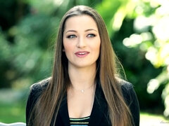 Brunette, Skole, Hd, Lesbisk, Slikking, Piercingen, Pornostjerner, Fitte