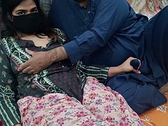 Desi Pakistani husband wife hard fucking with hindi audio and moans