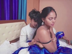 アナル, デカ尻, フェラチオ, 中出し, 指いじり, インド人, キス, 乳首