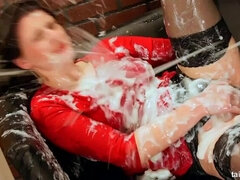 Twarzowy, Erotyczna dziura, Hardcore, Masturbacja, Majtki, Pończochy, Ssanie, Zabawki