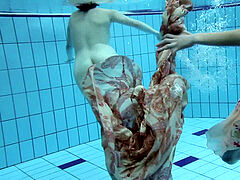 Underwatershow, poolside, beach