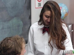 Suloinen, Blondi, Kyrpä, Paljastelu, Rankka, Alasti, Teini, Tissit