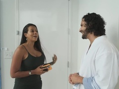 Leie, Grosser arsch, Braunhaarige, Paar, Hotel, Latina, Orgasmus, Weibliche ejakulation