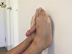 Can I do surgery on your legs? - Realistic 6 dicks - No lube socks and rough male footjob - Manlyfoot