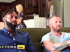 Cheating wife (Moriah Mills) gets drilled by spouses acquaintance - brazzers
