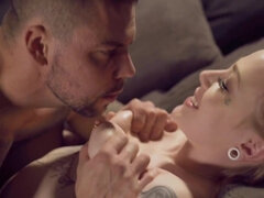 Blondin, Avsugning, Fingering, Hardcore, Orgasm, Grov, Stockings, Tonåring