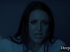 Ruskeahiuksinen, Eroottinen, Rankka, Luonnolliset tissit, Orgiat, Anus nuolentaa, Rajua, Tissit