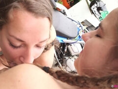 Peludoa, Beijar, Ao ar livre cartaz de rua outdoor