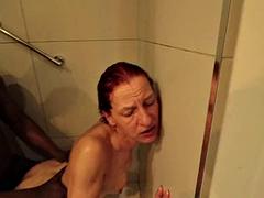 Sborrata, Di colore, Piedi, Fidanzata, Hardcore, Interrazziale, Rossa, Doccia