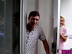 Κώλος, Μεγάλα βυζιά, Ξανθιά, Πίπα, Κουαρτέτο, Μουνί, Αεροσυνοδός, Στολή