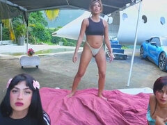 Velike joške, Prstni, Lezbijke, Orgija, Spletna kamera