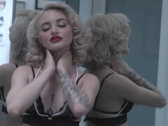 Alex Jett and Lola Fae enjoying passionate twosome love