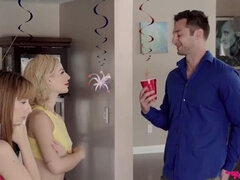 July 4th Amateur Creampie Featuring Bella Rose & Daphne Dare