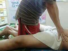 Indonésienne, Massage