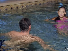 Szőke, Cumizás, Gesztenyebarna, Kutya póz, Európai, Nuni, Tetkó, Nedves