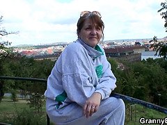 Cumizás, Nagyi, Kézimunka, Nyalás, Érett koros, Anyuci, Nuni, Visítozás