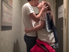 18 χρονον, Μωρό, Μεγάλα βυζιά, Φετιχ, Πρωτη φορα, Παιχνίδι, Η κοπέλα μου, Γδύσιμο