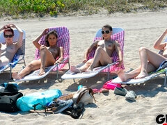 Slaapkamer, Grote kont, Grote lul, Pijpbeurt, Hondjeshouding, Orgie, Tiener, Tieten likken