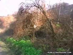 Amateur hot MILF outdoor casual sex