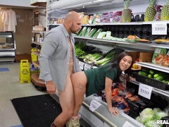 Asian minx Kimmy Kimm gets fucked in the grocery store