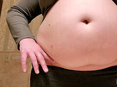 plus-size belly, navel, Boob & Nipple Play: So Much To Jiggle!