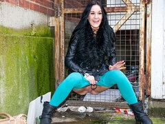 Velika rit, Rjavolaska, Fetiš, Naravne joške, Lulanje, Najstnice, Joške, Stranisce