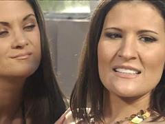 Homosexuell, Grupp, Latina, Lesbisk, Milf, Offentlig, Trekant