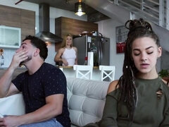 18, Babe, Sperm skott, Dype svelg, Hardcore, Pornostjerner, Søster, Tenåring