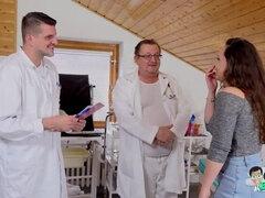 Arab, Veľké kozy, Prsnatá, Doktor, Exam, Fetiš, Gynekolog, Teenka
