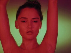 Tyttö, Isot tissit, Ruskeahiuksinen, Nainen, Hd, Itsetyydytys, Venäläinen, Soolo