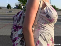 Blondine, Tisse, Offentlig, Solo