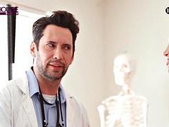 Mačiatko, Brunetka, Manželka v domácnosti, Výprask, Dospelé, Milf  mčbp, Softcore, Kozičky