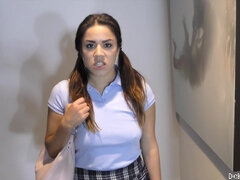 Varuška, Črnke, Globoko grlo, Kurac, Ekstremno, Gagging, Medrasni seks, Grobo