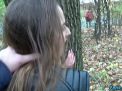 Amateur, Sucer une bite, Tromperie, Couple, En levrette, Faciale, De plein air, Public